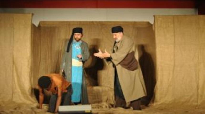 Kağızman'da Bilal Habeş-i oyunu sergilendi