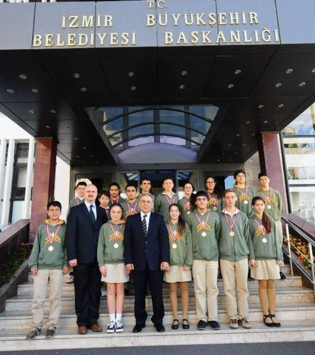 D&uuml;nya Şampiyonlarına &ldquo;tatlı&rdquo; Kutlama 1