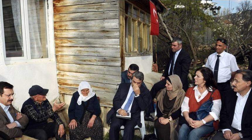 Nihal B. Karaca: Halk, Öcalan'ın Aktörlüğünü Hazmetmiş Değil
