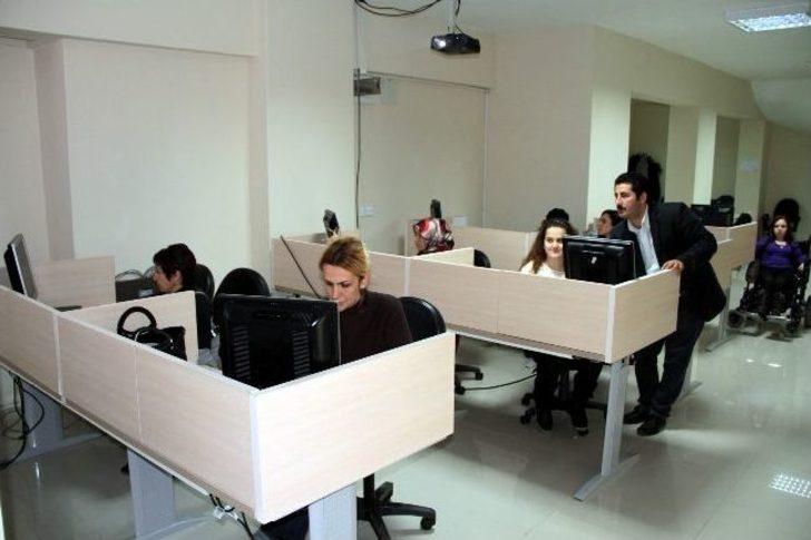 Kadın Engellilere İstihdam G4