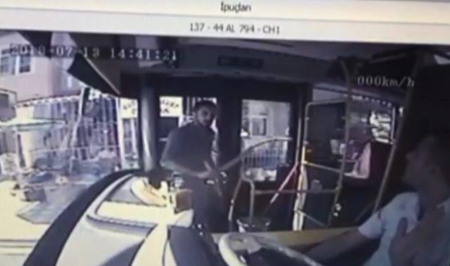 Malatya'da otobüs şoförüne döner bıçağıyla saldırı kamereda