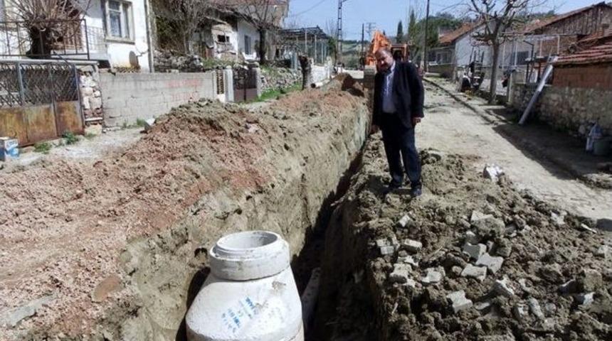 Eskigediz'de Alt Yapı Çalışmaları Başladı