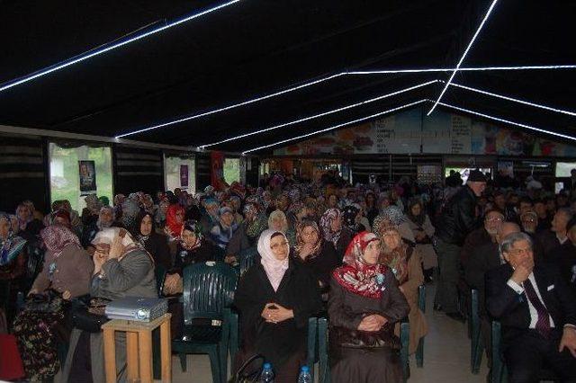 Konferansa Yoğun İlgi