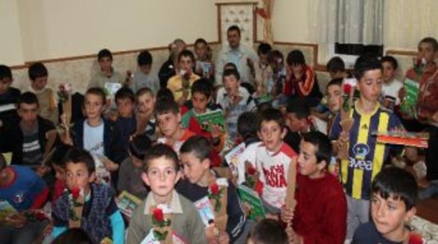 Pazaryolu İl&ccedil;e M&uuml;ft&uuml;s&uuml;nden Miniklere Ziyaret