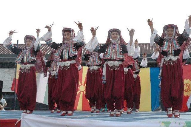 Sakarya 9’uncu Uluslararası Egemenlik Haftası Halk Oyunları Festivali Başlıyor