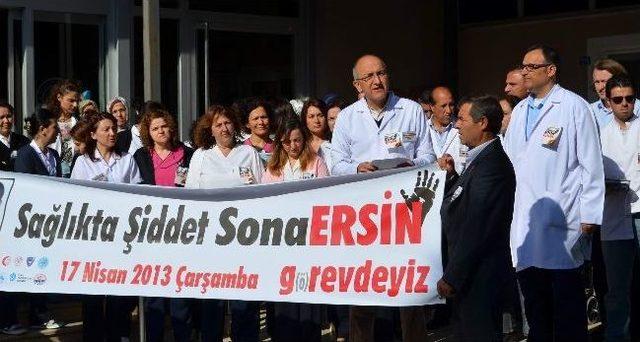Ortaca&rsquo;da Doktorlardan &ldquo;şiddet Sona Ersin&rdquo; Eylemi 2