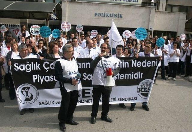 Doktorlar İzmir'de De Grevde