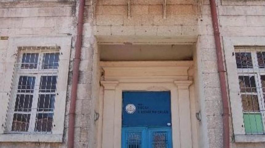 &lsquo;tarihe G&uuml;l&uuml;mseyen Mersin&rsquo; Projesi