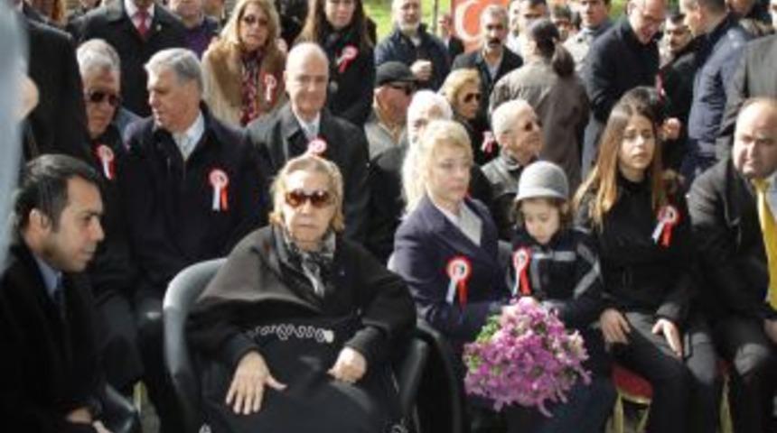 Merhum Cumhurbaşkanı Turgut &Ouml;zal Kabri Başında Anıldı