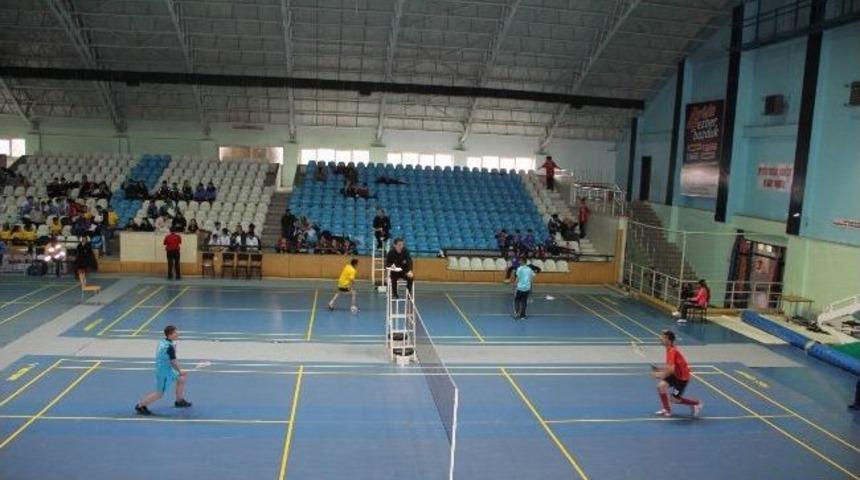 Erzincan&rsquo;da Badminton Gurup Şampiyonası