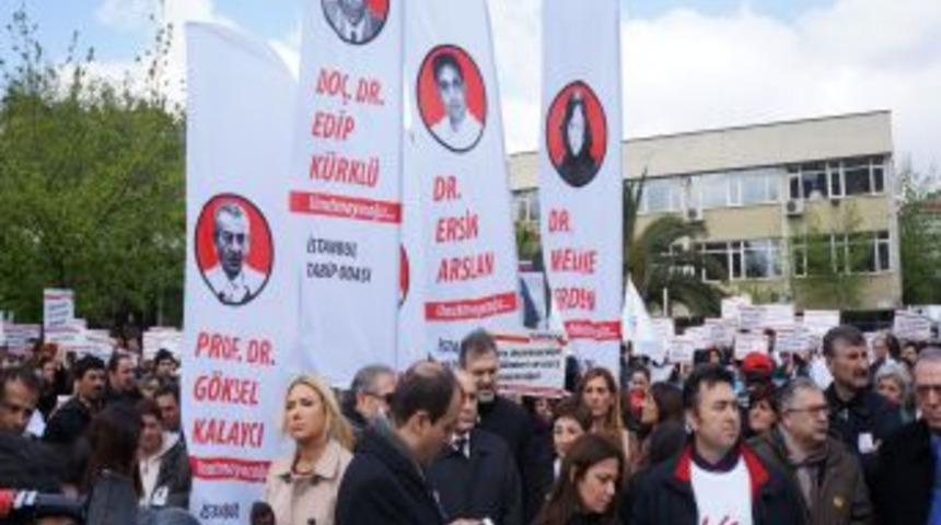 Sağlık &Ccedil;alışanları &lsquo;şiddette Karşı&rsquo; Y&uuml;r&uuml;yor