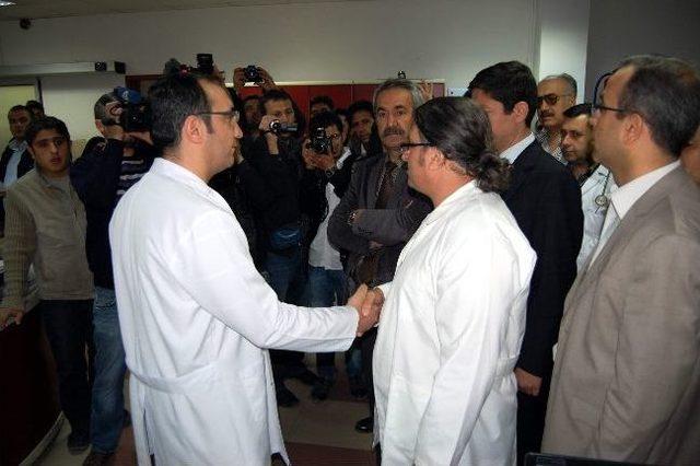 Adıyaman&rsquo;da Doktorlar Bir G&uuml;n İş Bıraktı 1