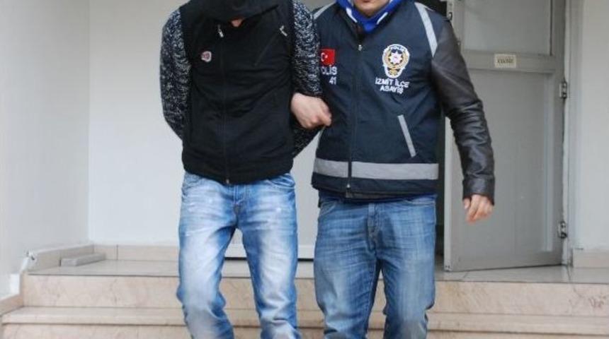 Ak&uuml; Hırsızları Yakayı Ele Verdi