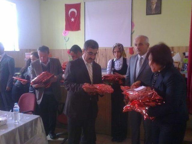 &Ccedil;oğulhan Ortaokulu, 300 &Ouml;ğrenciyi Sevindirdi 1