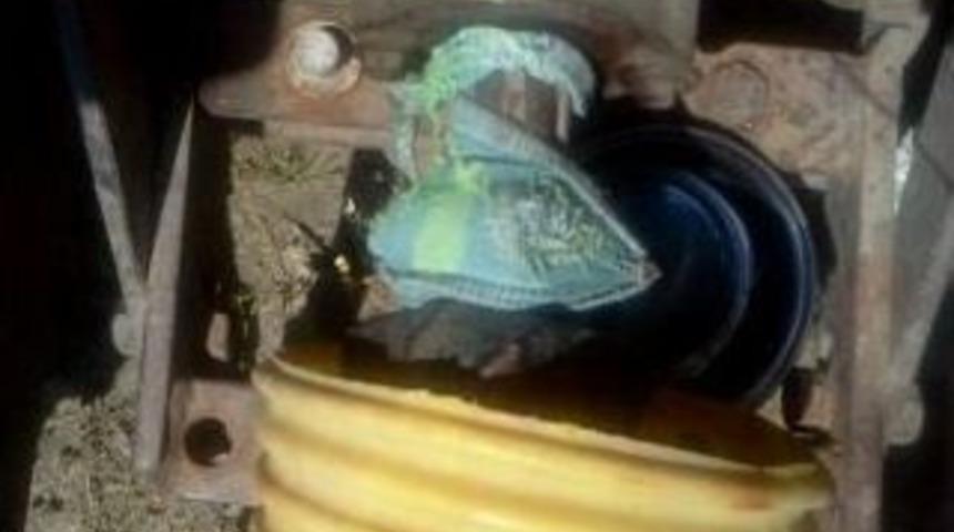 Ayaklarını Trakt&ouml;r&uuml;n Kuyruk Miline Kaptırdı