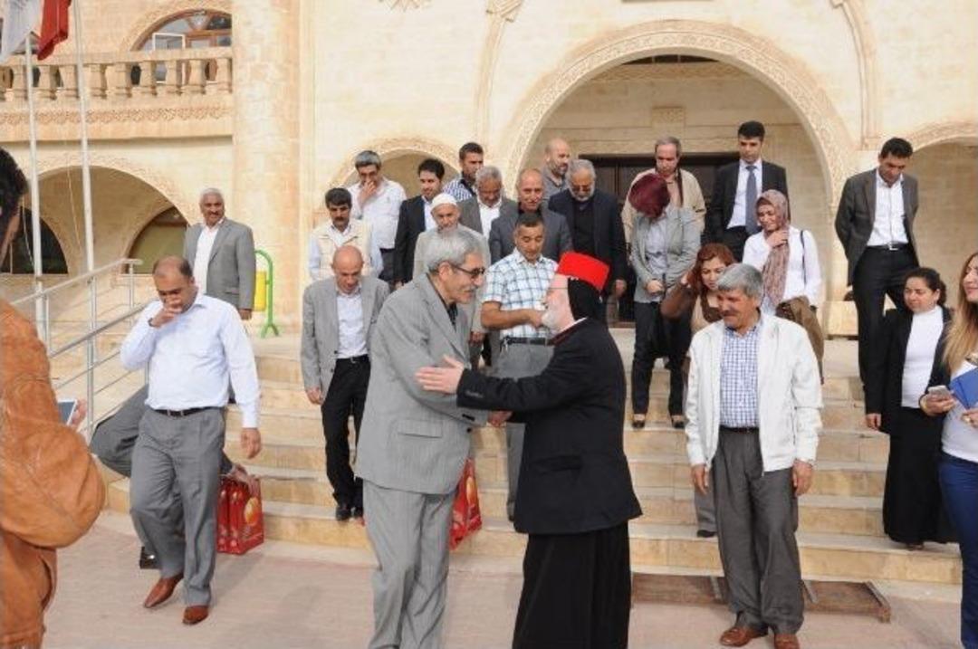 Kırklar Kilisesi Papazı Aky&uuml;z, T&uuml;rk'&uuml; Ziyaret Etti