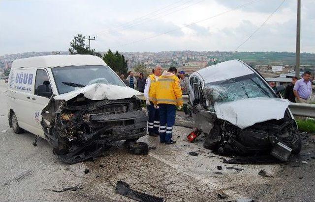 Aşırı Hız Ve Dikkatsizlik Kazaya Neden Oldu: 1 Ölü, 2 Yaralı