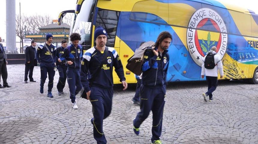 Fenerbah&ccedil;e Kafilesi, Eskişehir'e Geldi