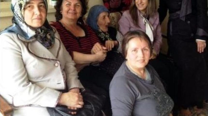 Protokol Eşleri G&ouml;n&uuml;l Aldı