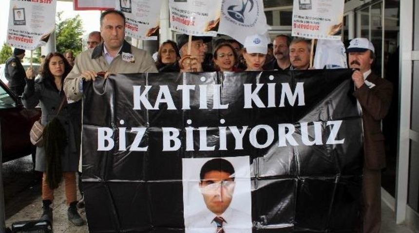 Ses &Uuml;yesi Doktorlar Grevde