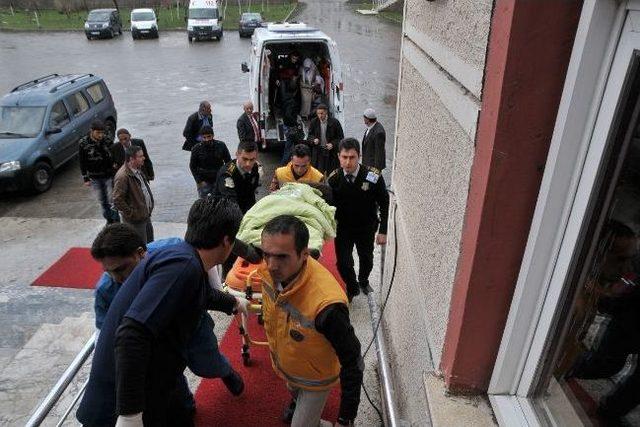 Ağrı&rsquo;da Trafik Kazası; 2 Yaralı 1