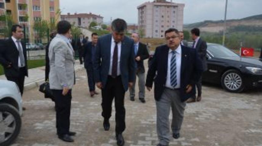 Akpınar ve Yağcı incelemede