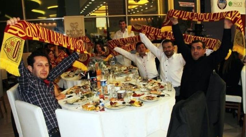 Kızılcab&ouml;l&uuml;kspor Dayanışma Yemeğinde Moral Buldu