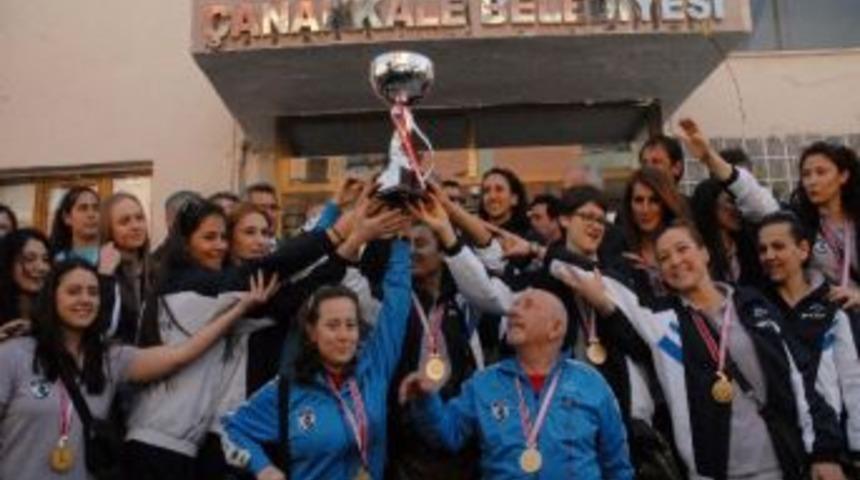 &Ccedil;anakkale Belediyespor Transfer &Ccedil;alışmalarına Başladı