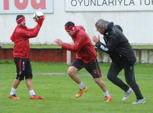 Sırılsıklam İdman 1