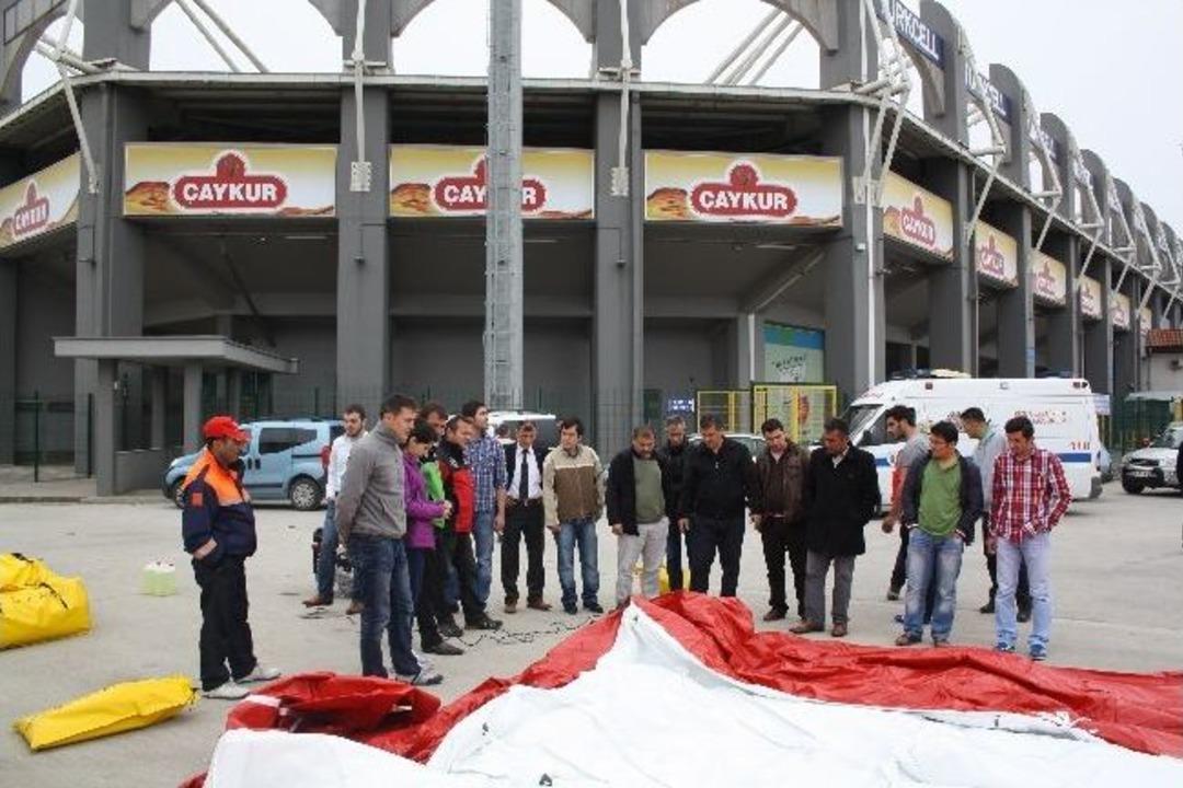 Rize'de Kurtarma Personeline Sahra &Ccedil;adırı Eğitimi Verildi