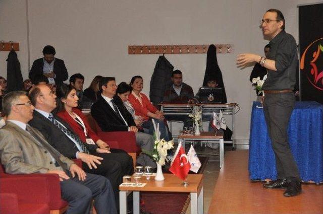 Farklılaşmaya İlk Adım Seminerleri Başladı 1