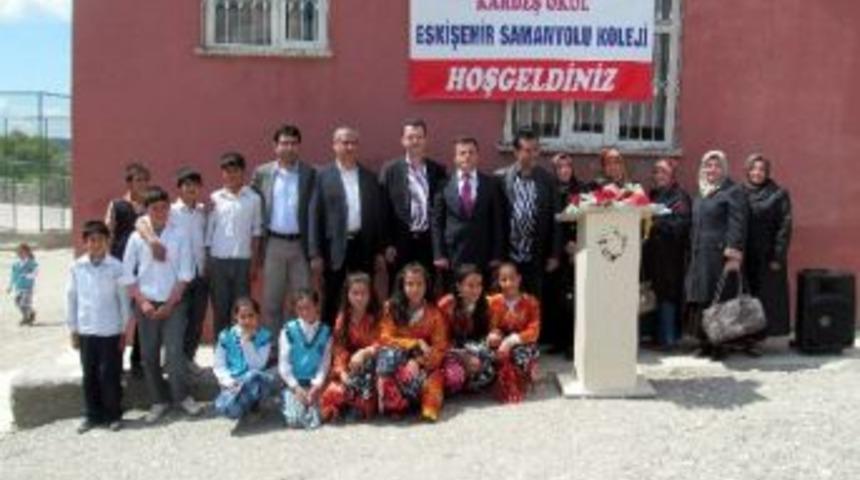 Eskişehir'den Adıyaman'daki K&ouml;y Okuluna Yardım