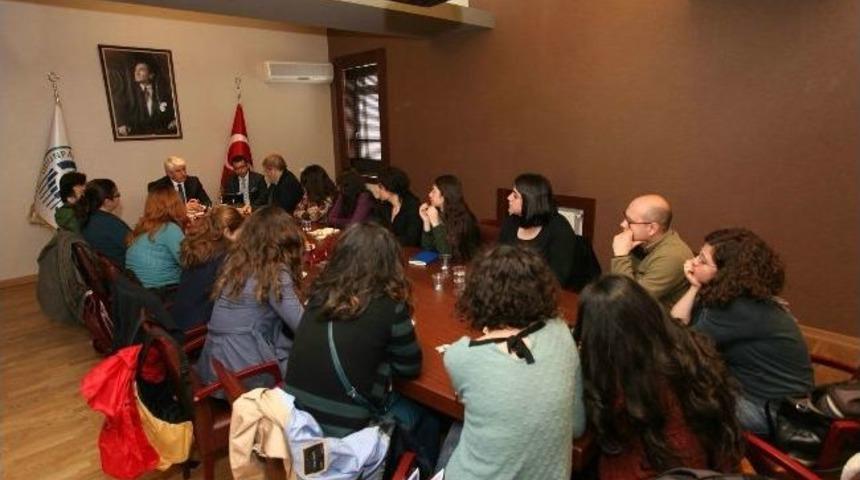 Başkan Sakallı Odt&uuml;'l&uuml; &Ouml;ğrencilerle Buluştu