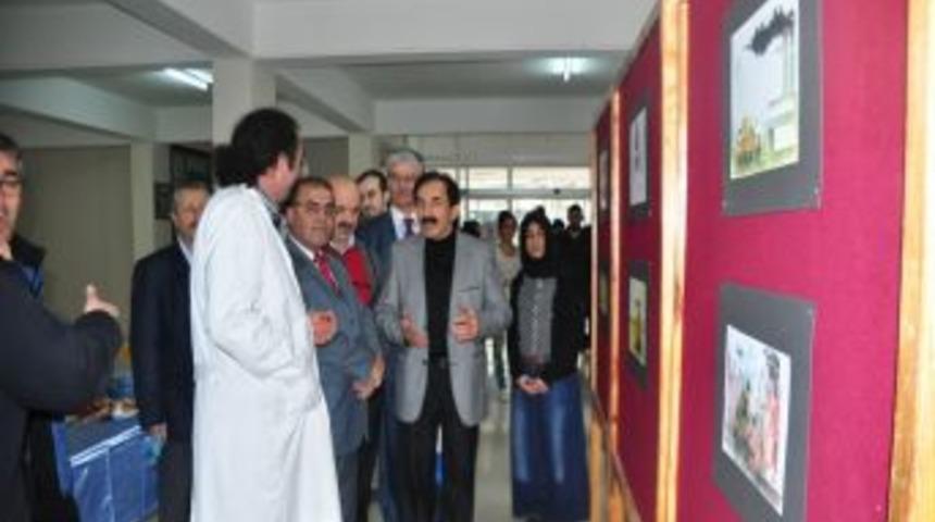 Murat İlhan Karikat&uuml;r Sergisi, OM&Uuml;&rsquo;de A&ccedil;ıldı