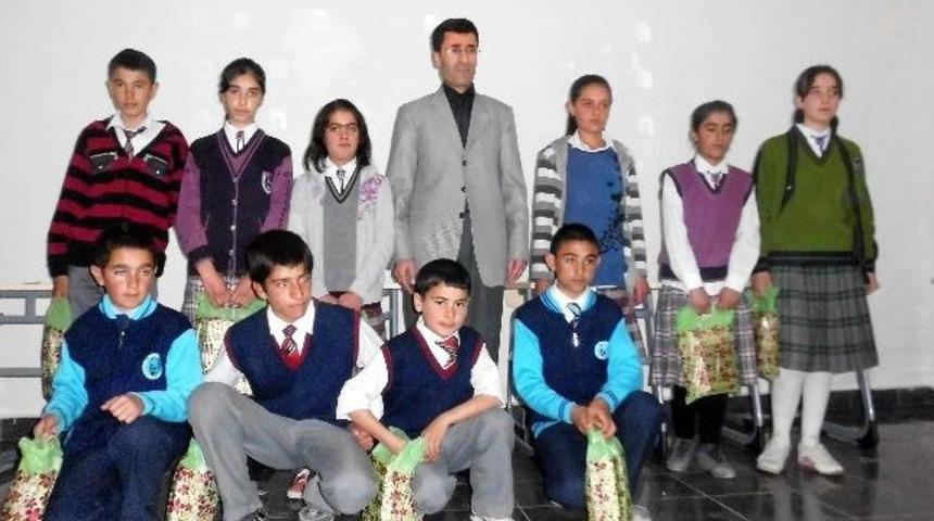 &Ouml;zalp'ta Kutlu Doğum Haftası Etkinlikleri