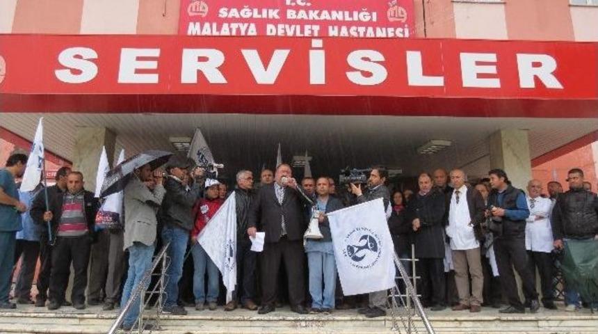 Sağlık&ccedil;ılardan Şiddet Eylemi