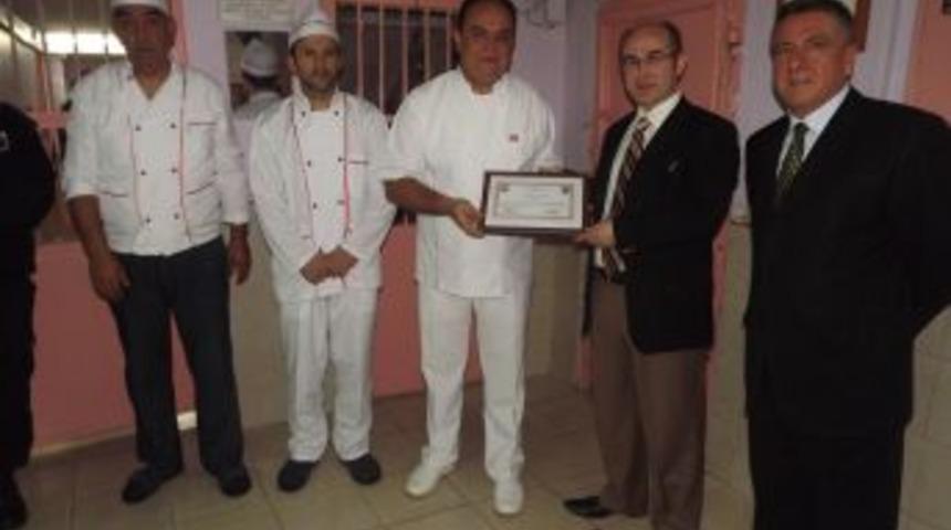 H&uuml;k&uuml;ml&uuml; Ve Tutuklular I&ccedil;in Aş&ccedil;ılık Kursu A&ccedil;ıldı