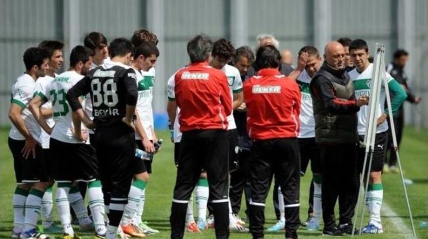 Bursaspor&rsquo;da Hazırlıkları S&uuml;r&uuml;yor