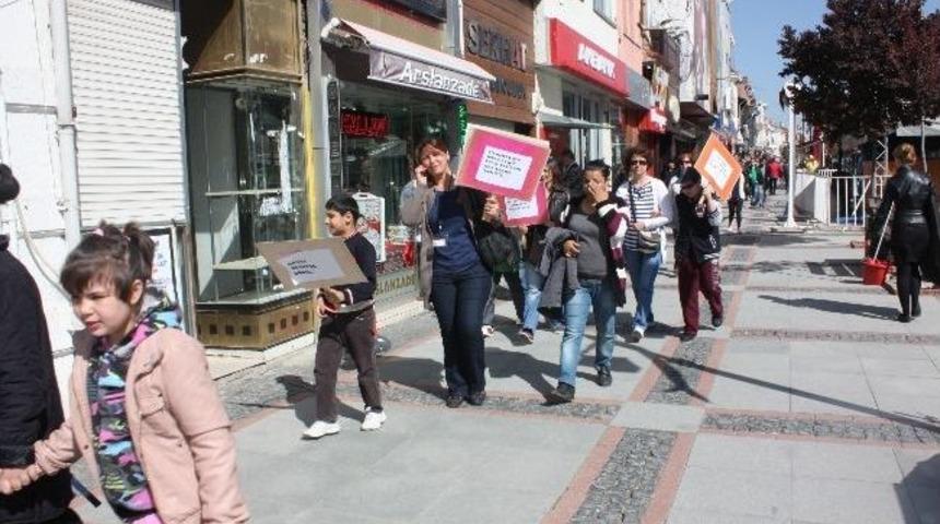 Otizm Farkındalığı İ&ccedil;in Bisiklet Turu D&uuml;zenlendi