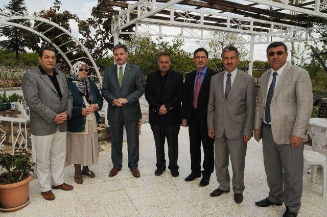 Hamido Mezarı Başında Anıldı 1