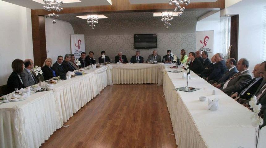 G&uuml;lsar: Okullarımızda Akıl Bankaları Oluşturmalı Ve Birlikte Y&ouml;netmeliyiz