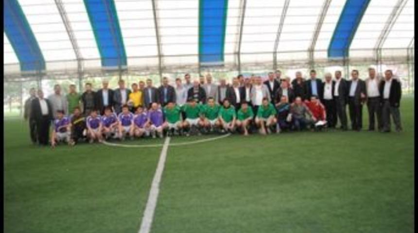 İl dernekler birliği futbol turnuvası başladı