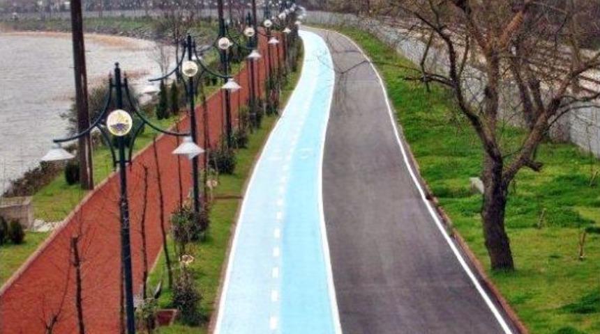 Başkan To&ccedil;oğlu: Sakarya'da &Ouml;nemli Projeleri Ihaleye &Ccedil;ıkıyoruz