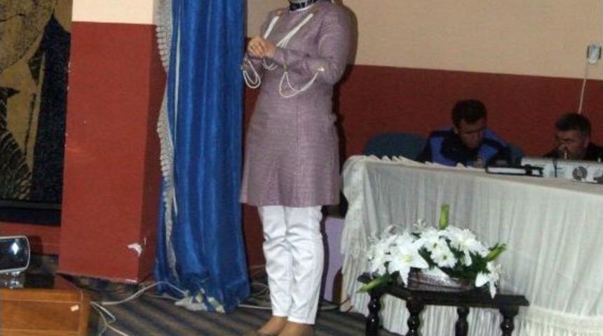 "Aile I&ccedil;i Tartışmalardan Ka&ccedil;ınmak Gerek"