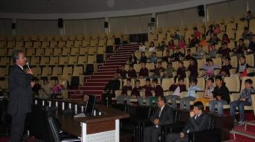 Başkan Han&ccedil;erli&rsquo;den &Ouml;ğrencilere Yerel Y&ouml;netimler Dersi