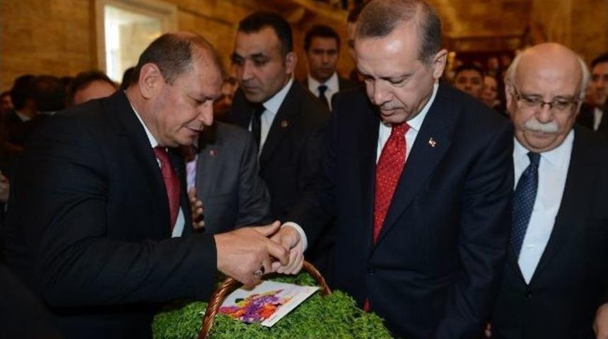 Başkanı Kertiş, Başbakan Erdoğan'ı Bayındır'a Davet Etti