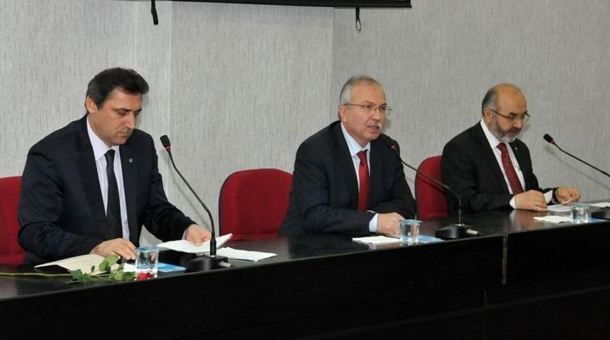 OM&Uuml; İlahiyat Fak&uuml;ltesi'nde Hz. Peygamber Ve İnsanlık Onuru' Paneli