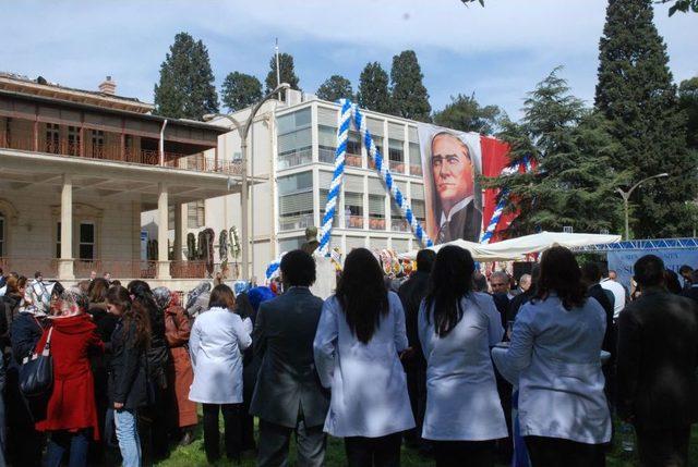 Şifa &Uuml;niversitesi, 23 Nisan Da İzmirli &Ccedil;ocuklara &Uuml;cretsiz Bakacak 1