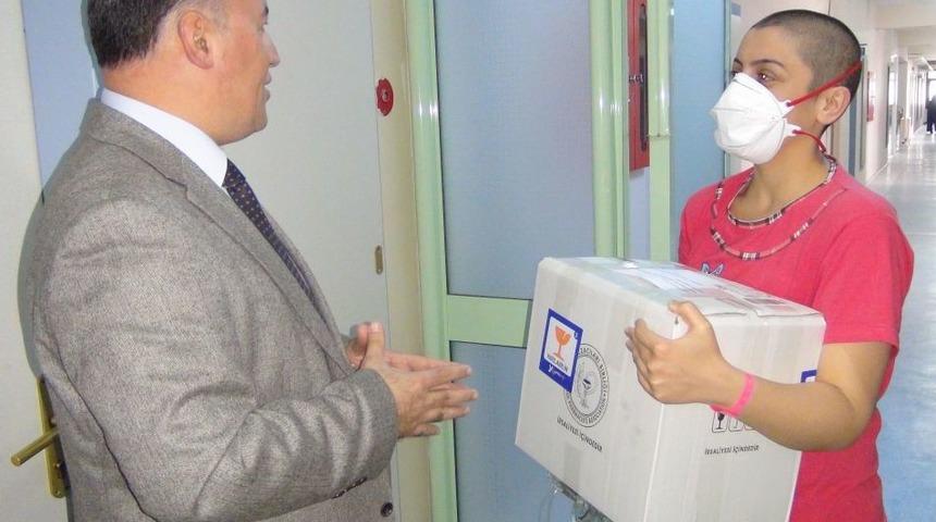 Lenf Kanseri Gen&ccedil; Kız Ila&ccedil;larına Kavuştu