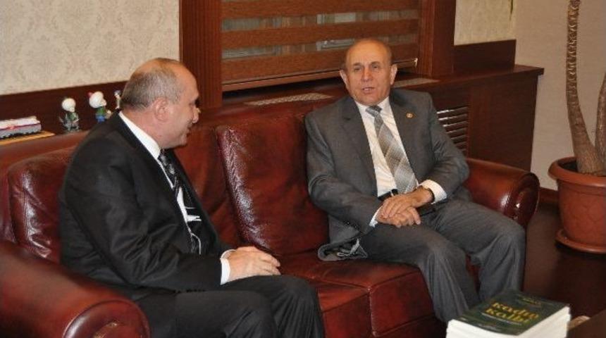 Tbmm Anayasa Komisyon Başkanı Burhan Kuzu: